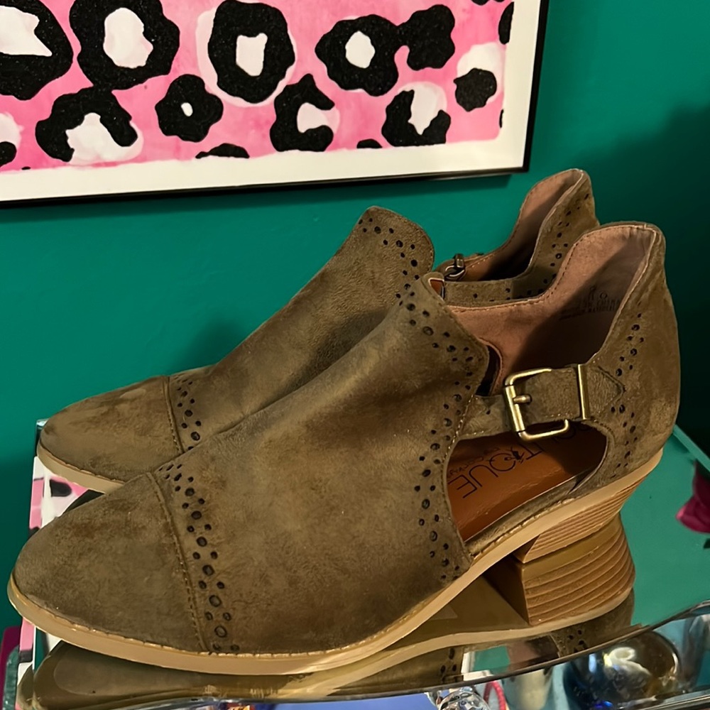 Boutique by corkys booties